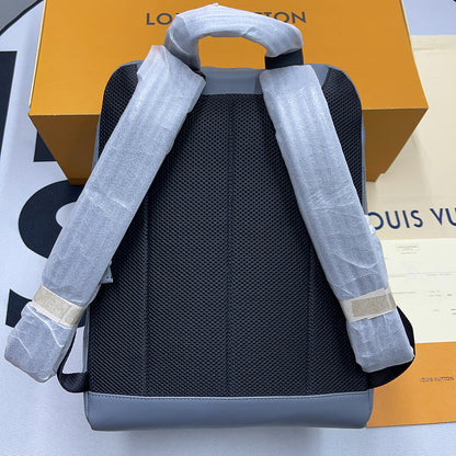 Franco Shops - Louis Vuittons  - 9607