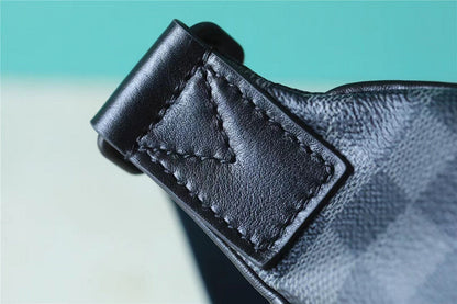 Franco Shops - Louis Vuittons  - 9933