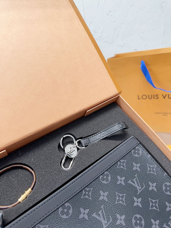 Franco Shops - Louis Vuittons  - 15019
