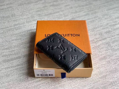 Franco Shops - Louis Vuittons  - 15761