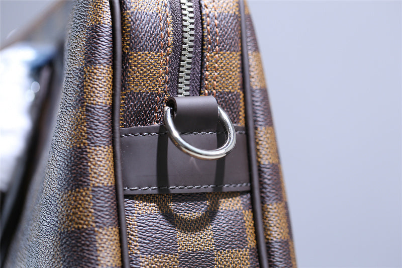 Franco Shops - Louis Vuittons  - 9857