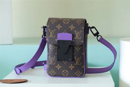 Franco Shops - Louis Vuittons  - 10079
