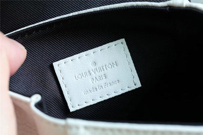 Franco Shops - Louis Vuittons  - 9667
