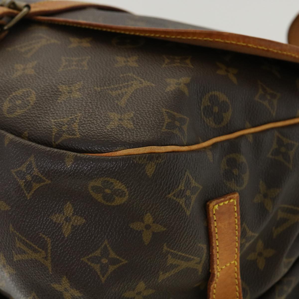 LOUIS VUITTON Monogram Saumur 35 Shoulder Bag M42254 LV Auth am3305