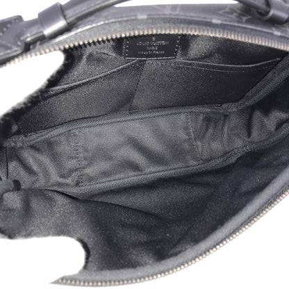 LOUIS VUITTON body bag