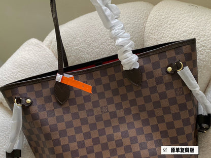Franco Shops - Louis Vuittons  - 14879