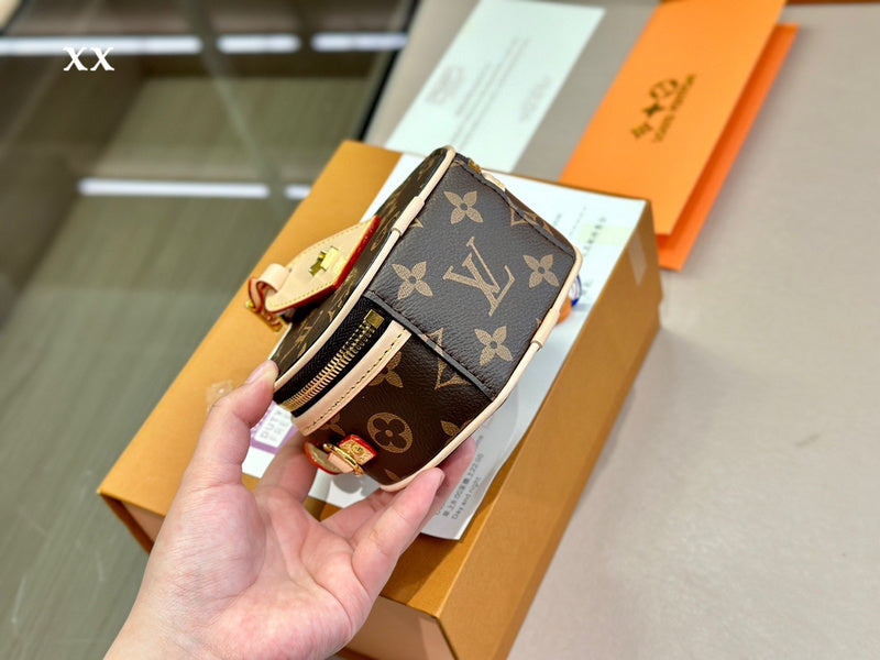 Franco Shops - Louis Vuittons  - 15043