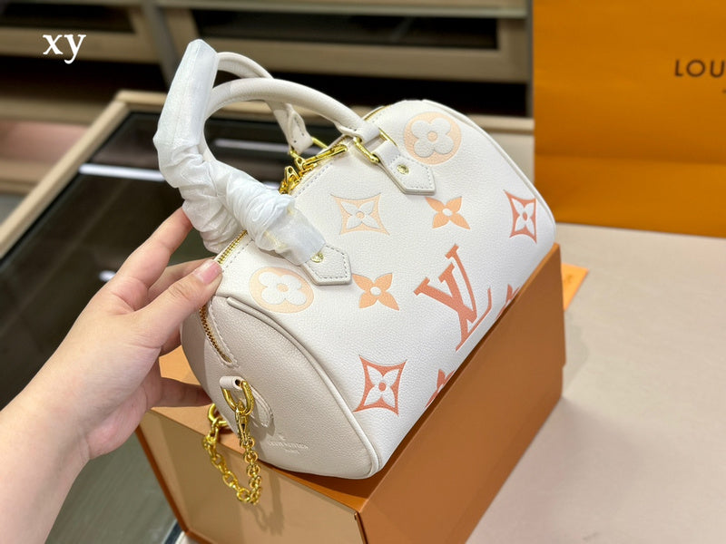 Franco Shops - Louis Vuittons  - 15004