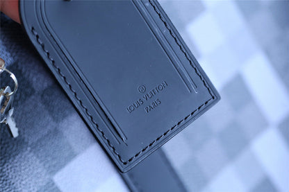 Franco Shops - Louis Vuittons  - 9445