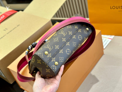 Franco Shops - Louis Vuittons  - 14847