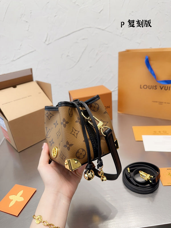 Franco Shops - Louis Vuittons  - 14944