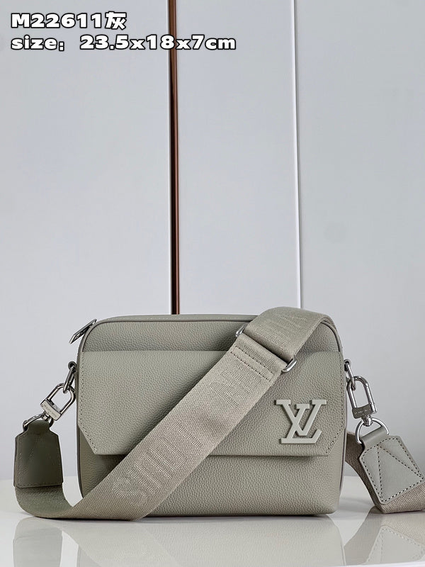 Franco Shops - Louis Vuittons  - 15296