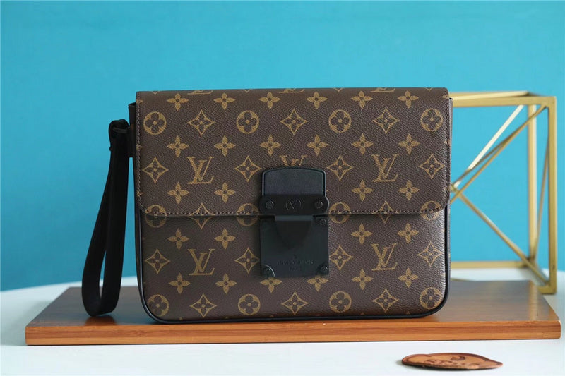 Franco Shops - Louis Vuittons  - 10096
