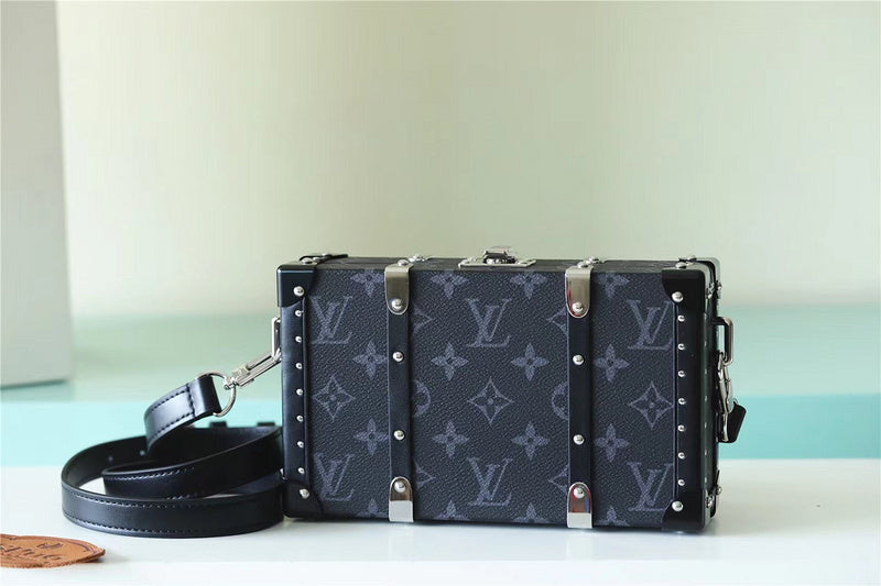 Franco Shops - Louis Vuittons  - 9935