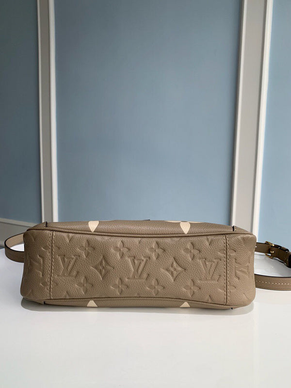 Franco Shops - Louis Vuittons  - 15405