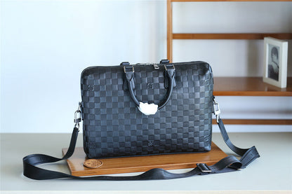 Franco Shops - Louis Vuittons  - 9832