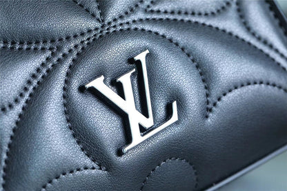 Franco Shops - Louis Vuittons  - 9820