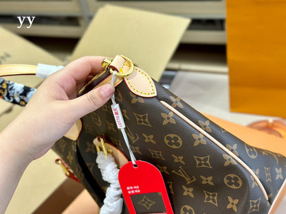 Franco Shops - Louis Vuittons  - 15000