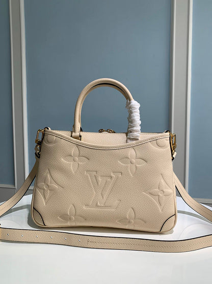 Franco Shops - Louis Vuittons  - 15406