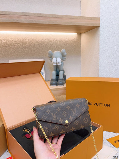 Franco Shops - Louis Vuittons  - 14971