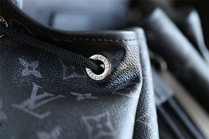 Franco Shops - Louis Vuittons  - 9754