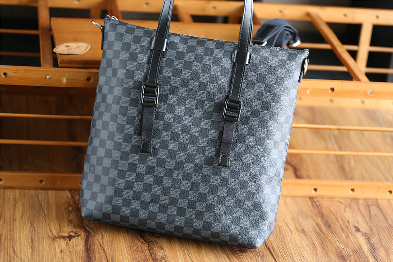 Franco Shops - Louis Vuittons  - 9842