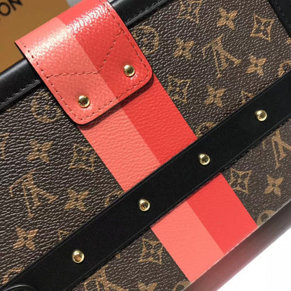 Franco Shops - Louis Vuittons  - 15585