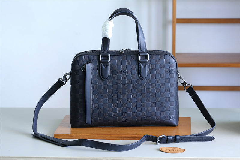 Franco Shops - Louis Vuittons  - 9827