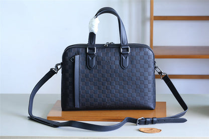 Franco Shops - Louis Vuittons  - 9827