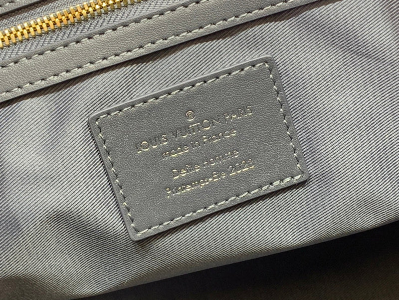 Franco Shops - Louis Vuittons  - 15252