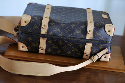 Franco Shops - Louis Vuittons  - 9728
