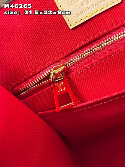 Franco Shops - Louis Vuittons  - 15393