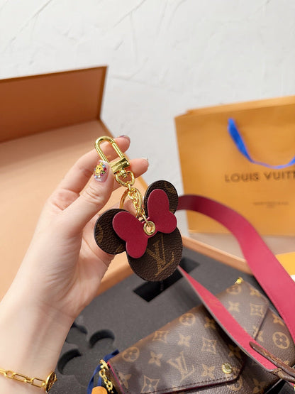 Franco Shops - Louis Vuittons  - 15022