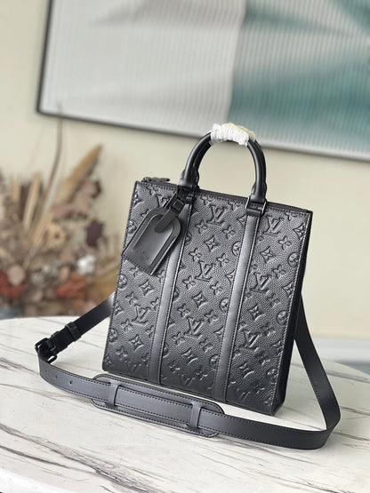 Franco Shops - Louis Vuittons  - 15750