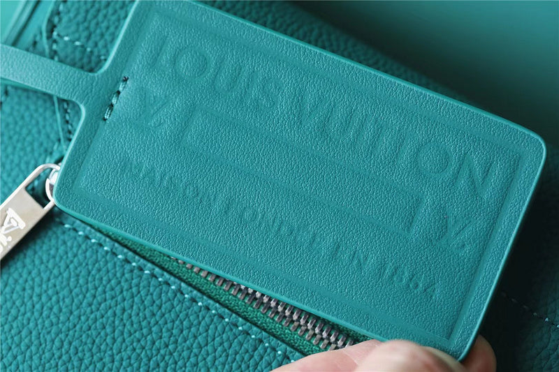 Franco Shops - Louis Vuittons  - 9921