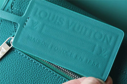 Franco Shops - Louis Vuittons  - 9921