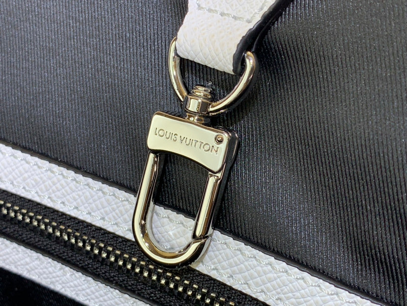 Franco Shops - Louis Vuittons  - 15429