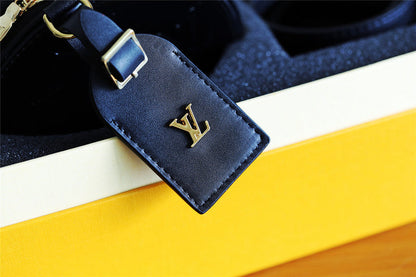 Franco Shops - Louis Vuittons  - 9397