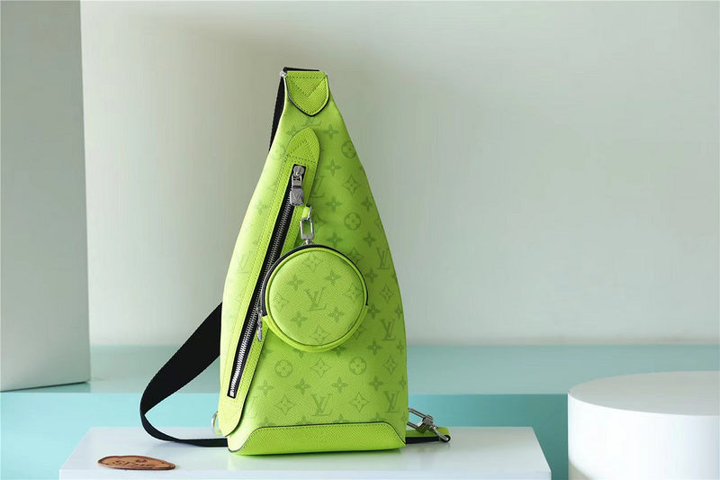 Franco Shops - Louis Vuittons  - 9946