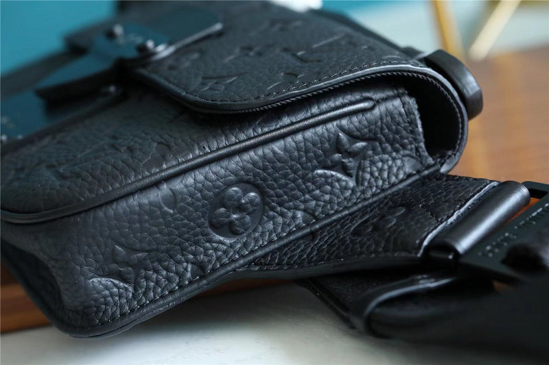 Franco Shops - Louis Vuittons  - 10105