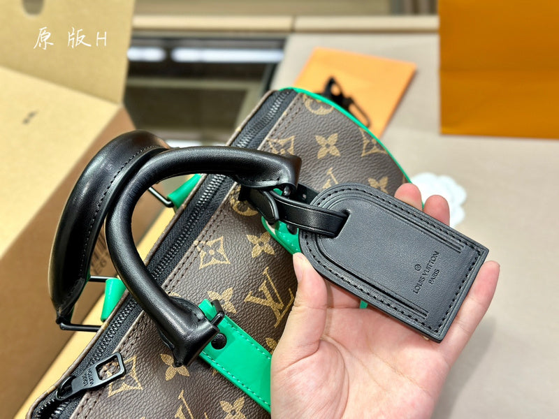 Franco Shops - Louis Vuittons  - 15041