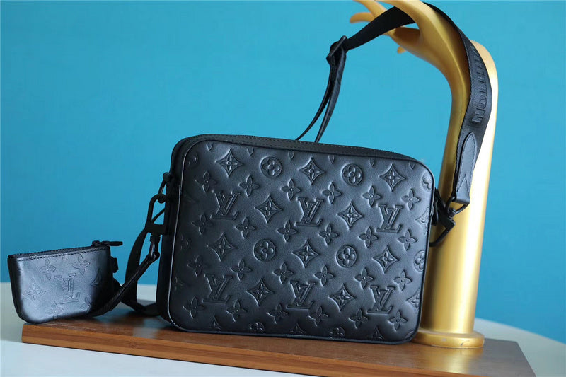Franco Shops - Louis Vuittons  - 10111