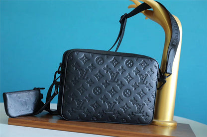 Franco Shops - Louis Vuittons  - 10111