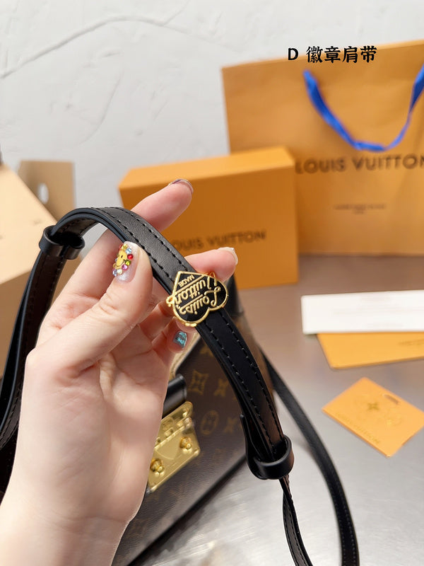 Franco Shops - Louis Vuittons  - 15082