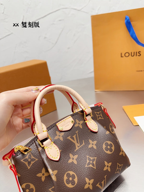 Franco Shops - Louis Vuittons  - 14918