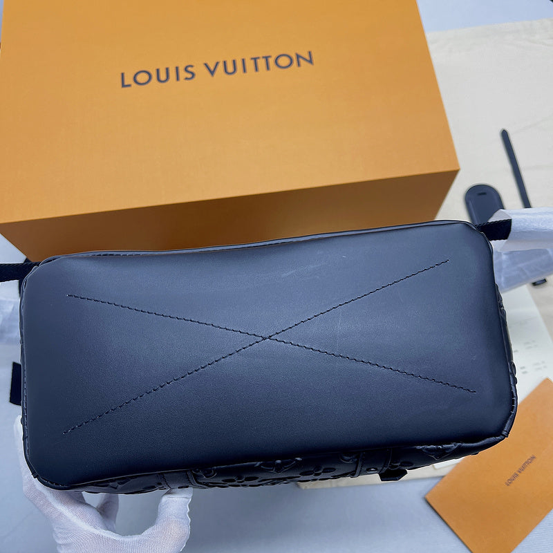 Franco Shops - Louis Vuittons  - 9625