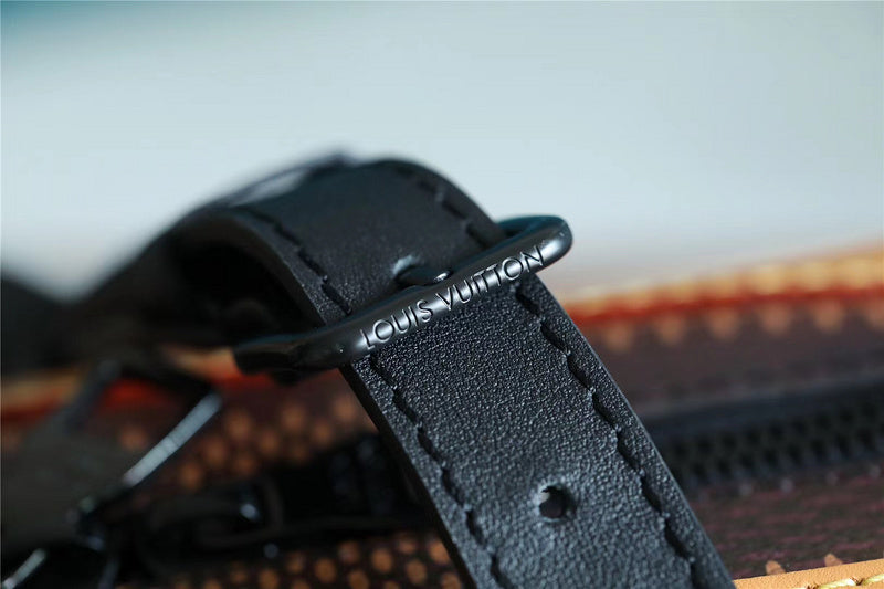 Franco Shops - Louis Vuittons  - 10154