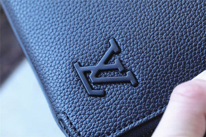 Franco Shops - Louis Vuittons  - 9971