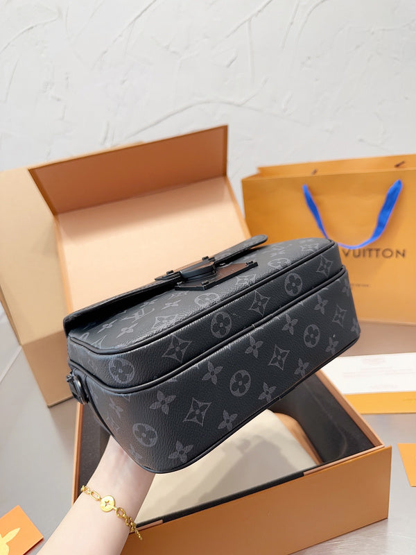 Franco Shops - Louis Vuittons  - 14887