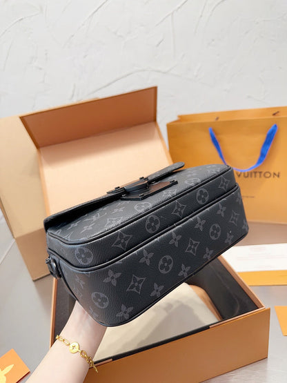 Franco Shops - Louis Vuittons  - 14887